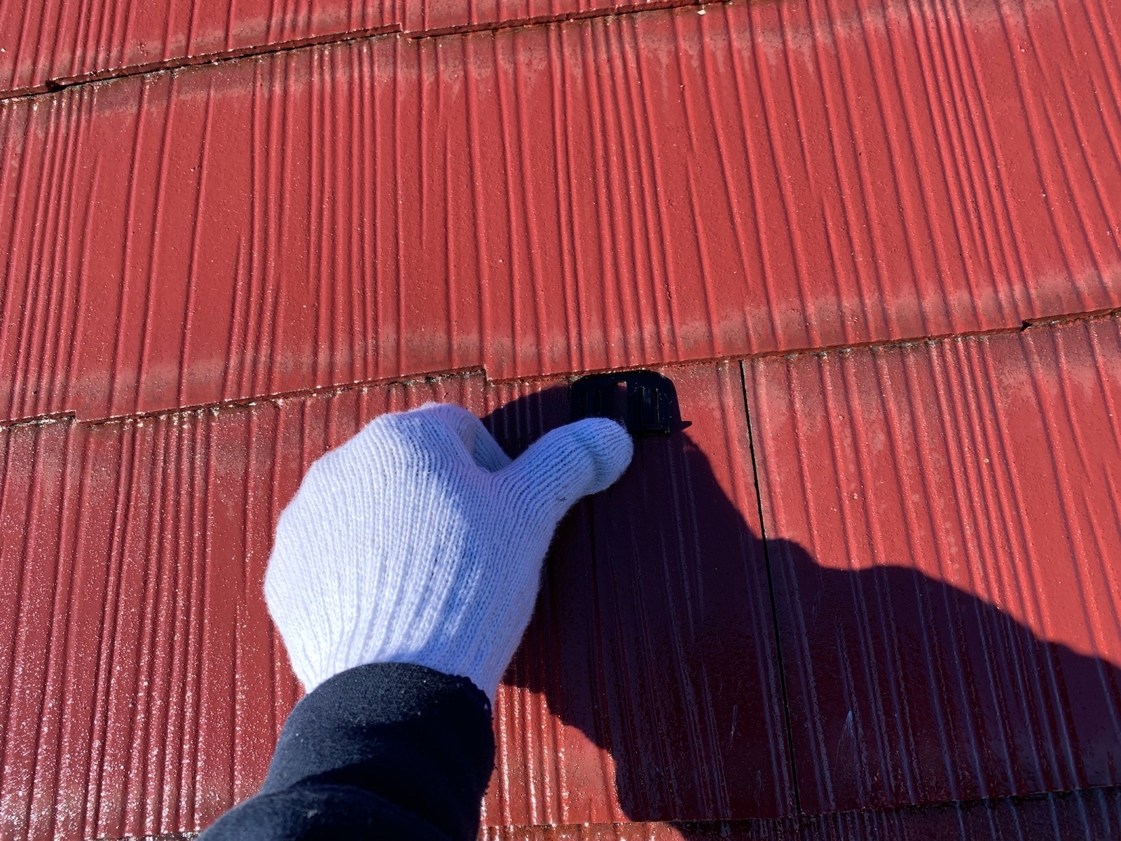 埼玉県さいたま市　外壁・屋根塗装工事　屋根のタスペーサ設置