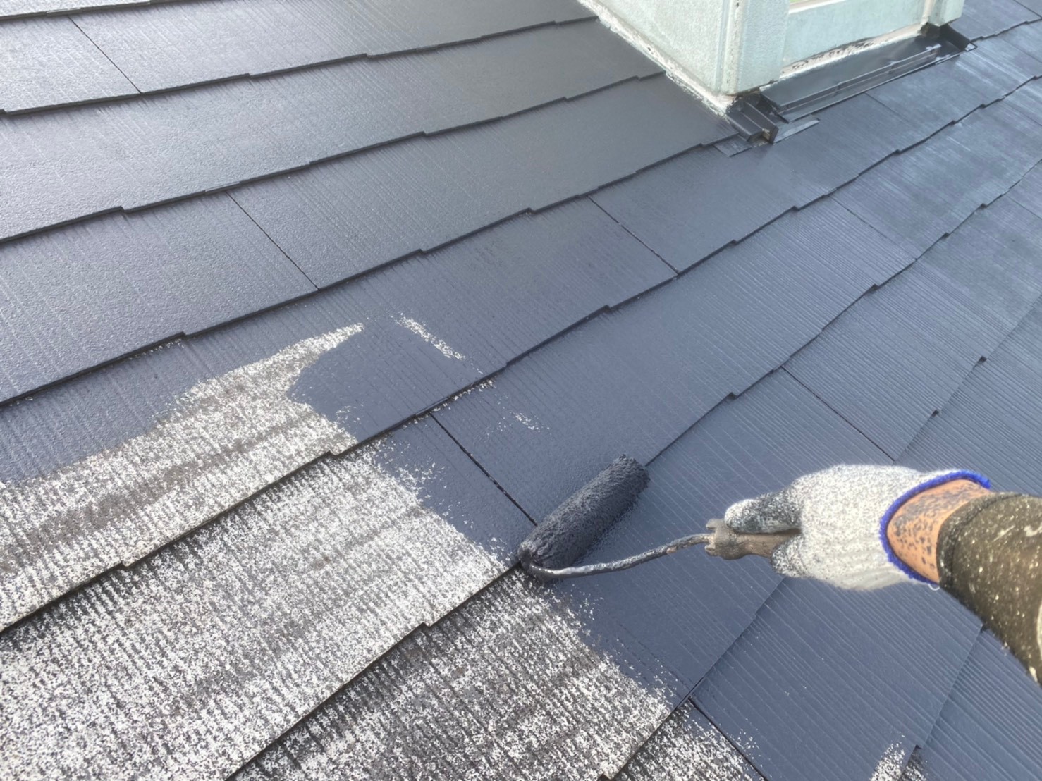 屋根塗装はするべき？塗装の必要性と傷んだままにしておくリスク