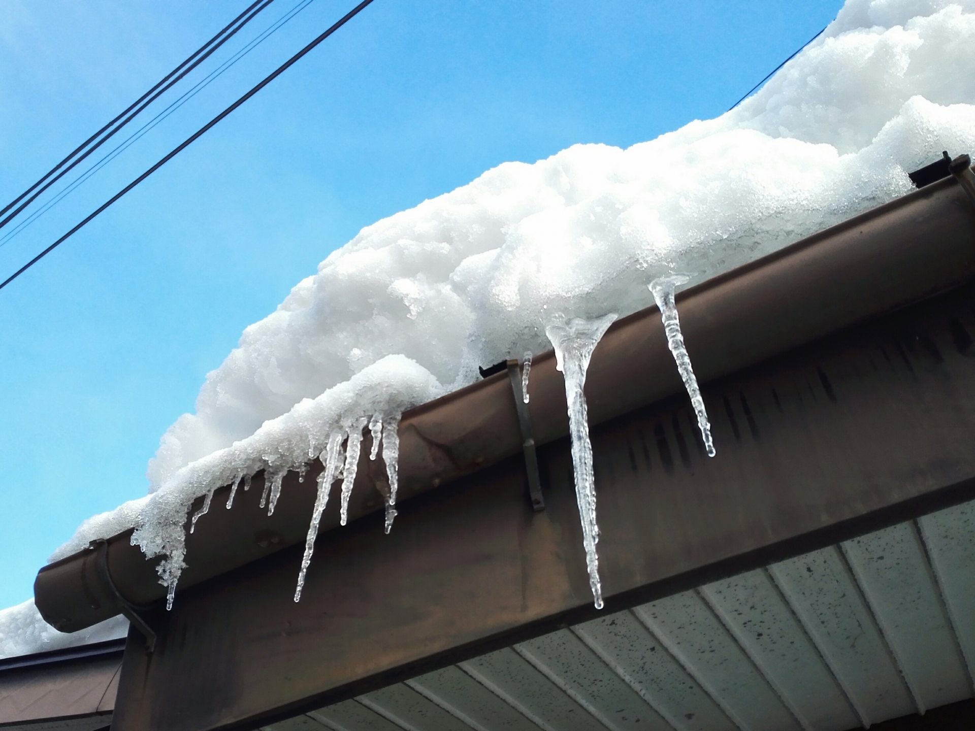 雨樋のメンテナンスを考えていただく時期は10年