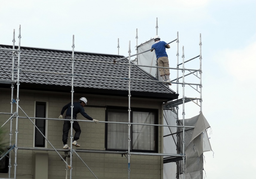 屋根葺き替えとカバー工法 どちらを選べばいい？選び方を解説します！