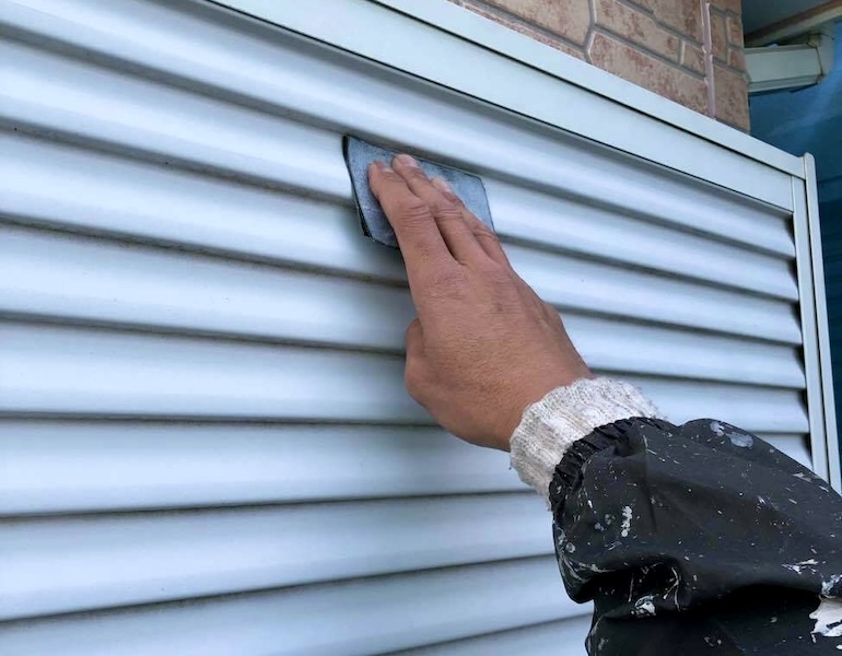 外壁塗装のポイント｜鉄部塗装の流れとポイントを解説！