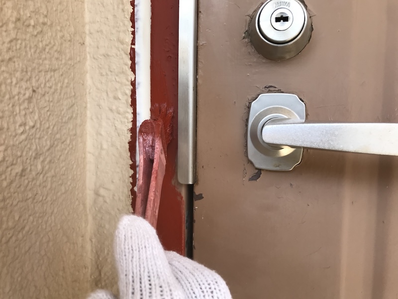 外壁塗装のポイント｜鉄部塗装の流れとポイントを解説！