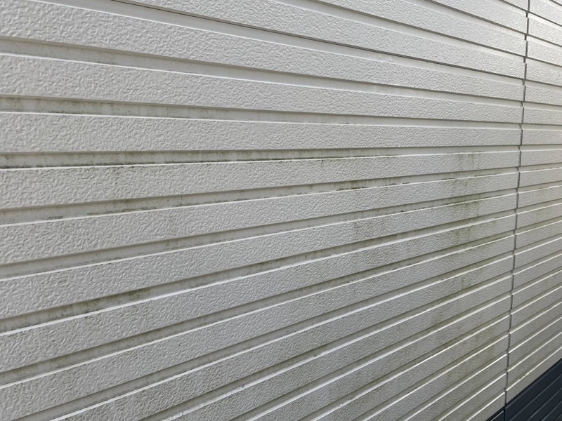 外壁が汚れるのは理由がある！原因と対策について解説！