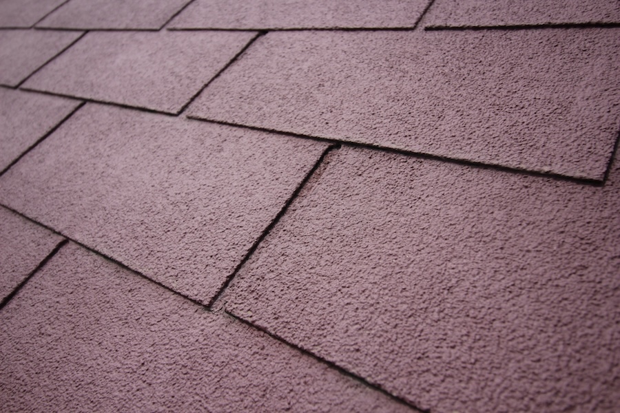 アスファルトシングルに塗装は必要？