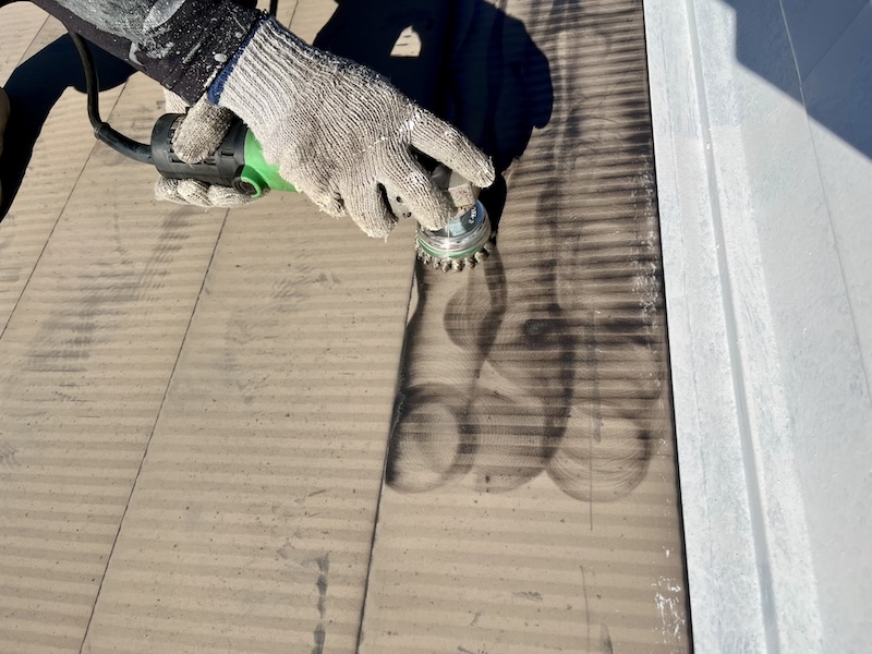 なぜ重要？外壁塗装を成功させる「ケレン」の役割を徹底解説