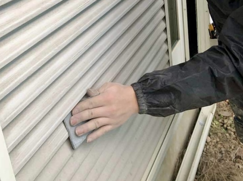 なぜ重要？外壁塗装を成功させる「ケレン」の役割を徹底解説